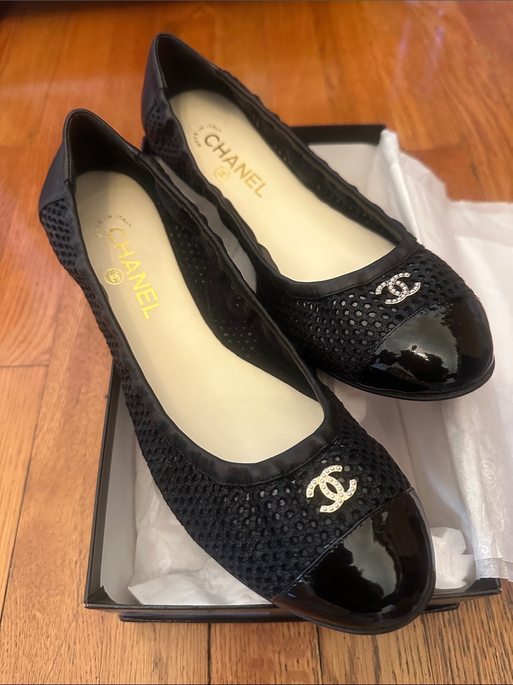 CHANEL Black Mesh Ballet Flats with Patent Cap Toe and CC Logo